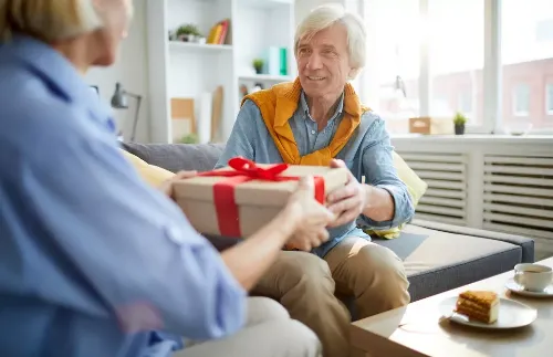 The best birthday free gifts that you can give to your loved ones.